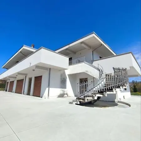 Semesterbostad Villa Verde